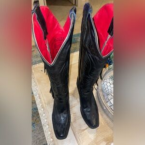 Black and Red Leather Womens Cowboy Knee High Boots size 26.5 which is a 9.5.